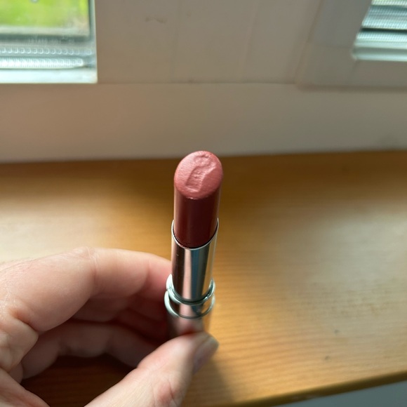 Dior Addict Refillable Shine Lipstick - Picture 2 of 4